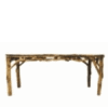 rustikaler Tisch aus Waldwurzeln